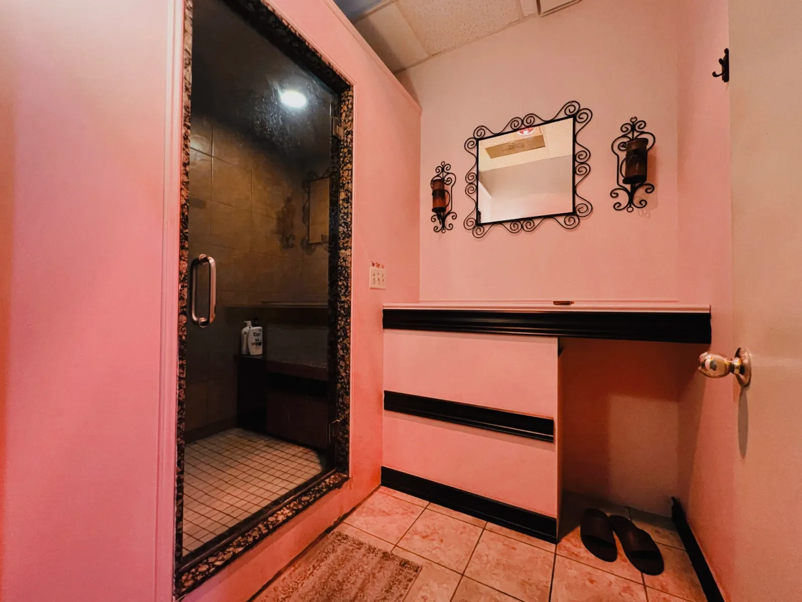 Private changing room
